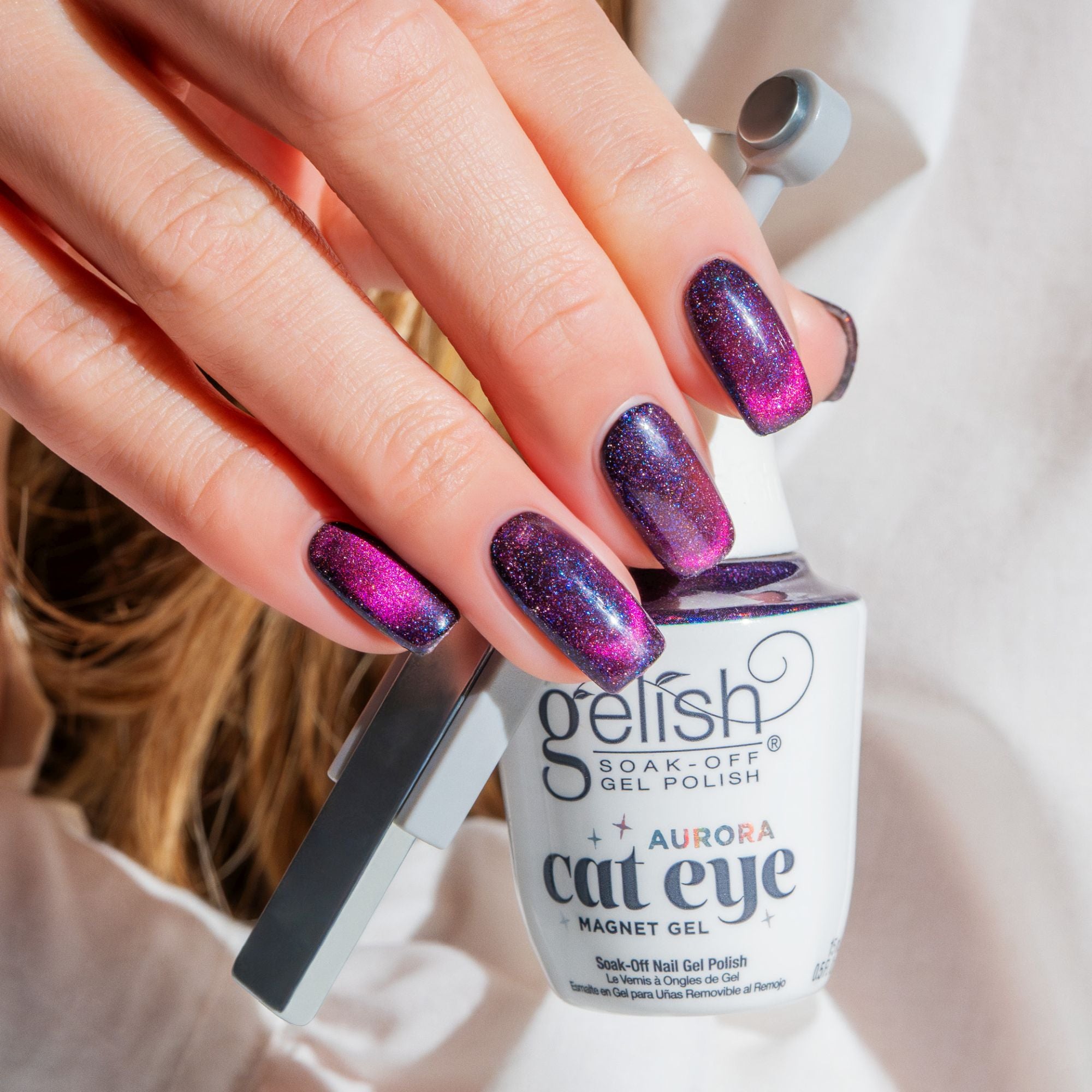 Love At First Light (Magenta) - Gelish Cat Eye Aurora Magnetic