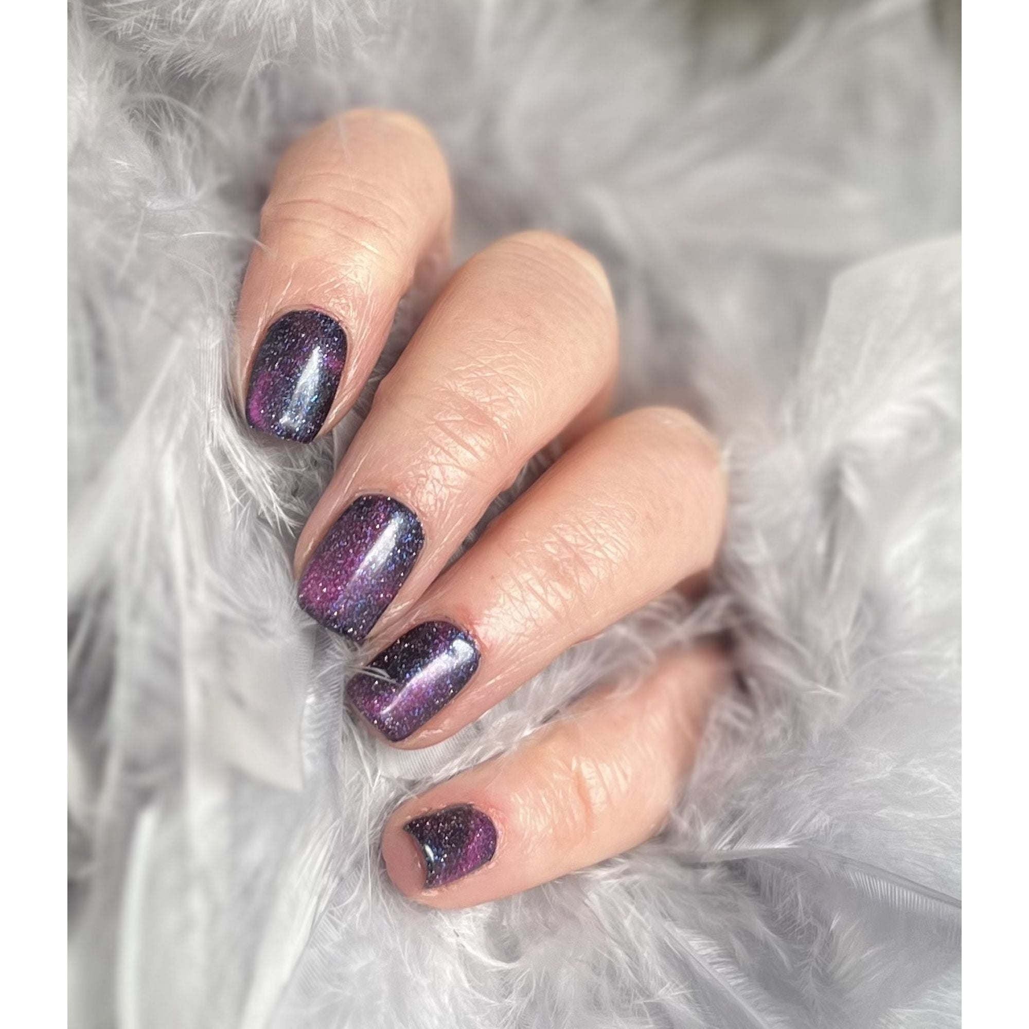 Love At First Light (Magenta) - Gelish Cat Eye Aurora Magnetic